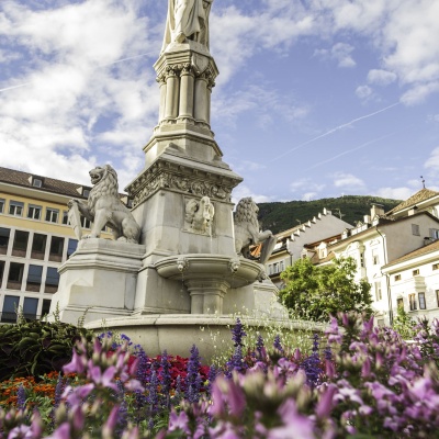 Piazza Walther  in Primavera - Bolzano