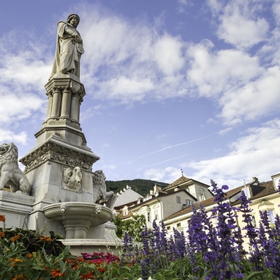 Piazza Walther  in Primavera - Bolzano